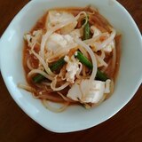 もやしとにんにくの芽を加えた麻婆豆腐♪